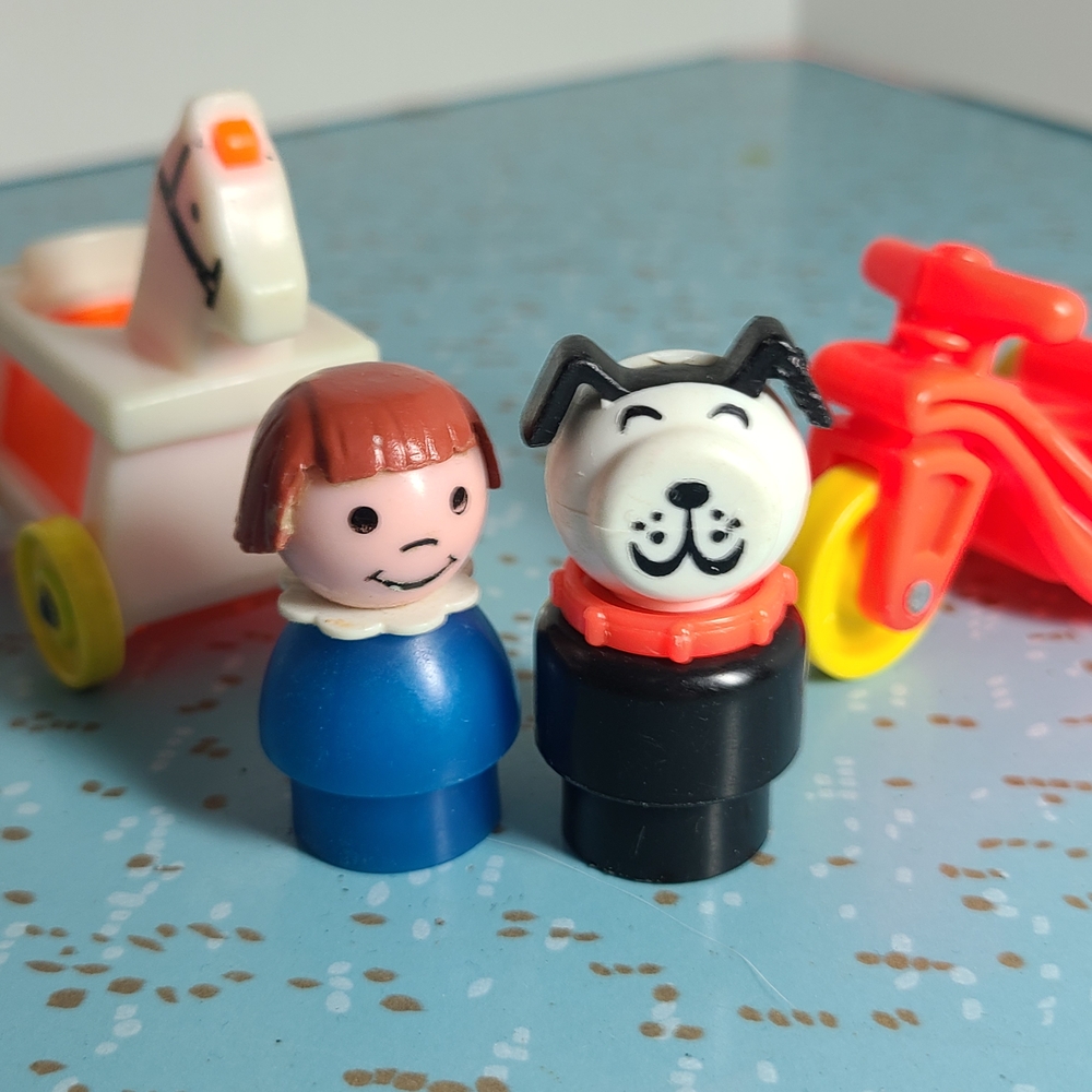 4pc Vintage 80s Fisher-Price Little People Little Riders Playset Horse Dog Girl